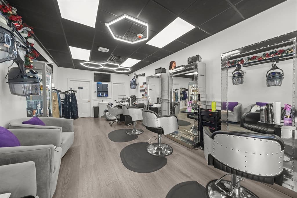 688 Broadway, Chelsea MA 02150 photo 7