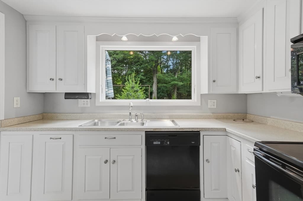 Single Family Residence at 18 Forrest Road, Topsfield MA 01983, Topsfield, photo 20 of 38