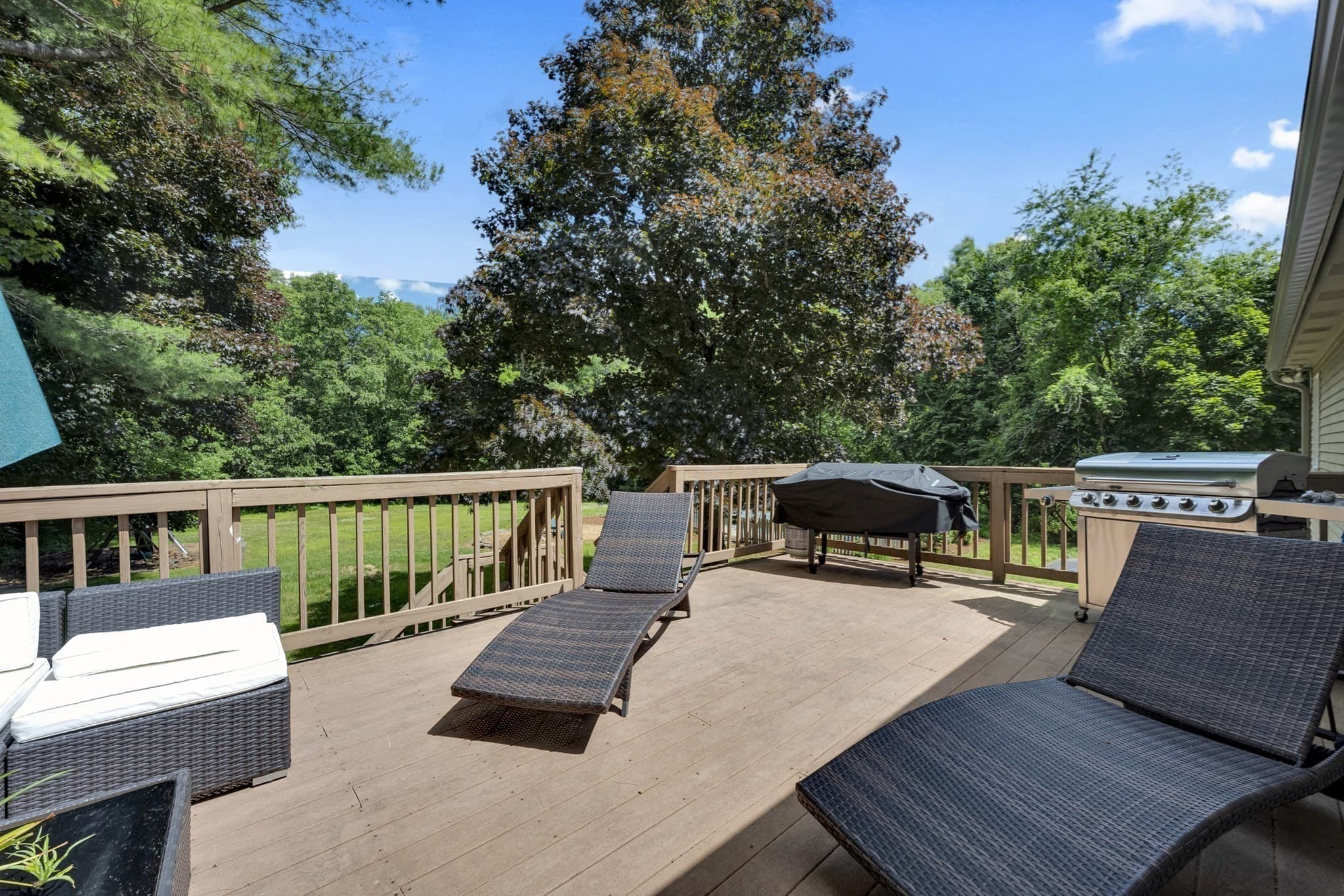 Single Family Residence at 27 Hillside Dr, Sturbridge MA 01566, photo 23 of 37