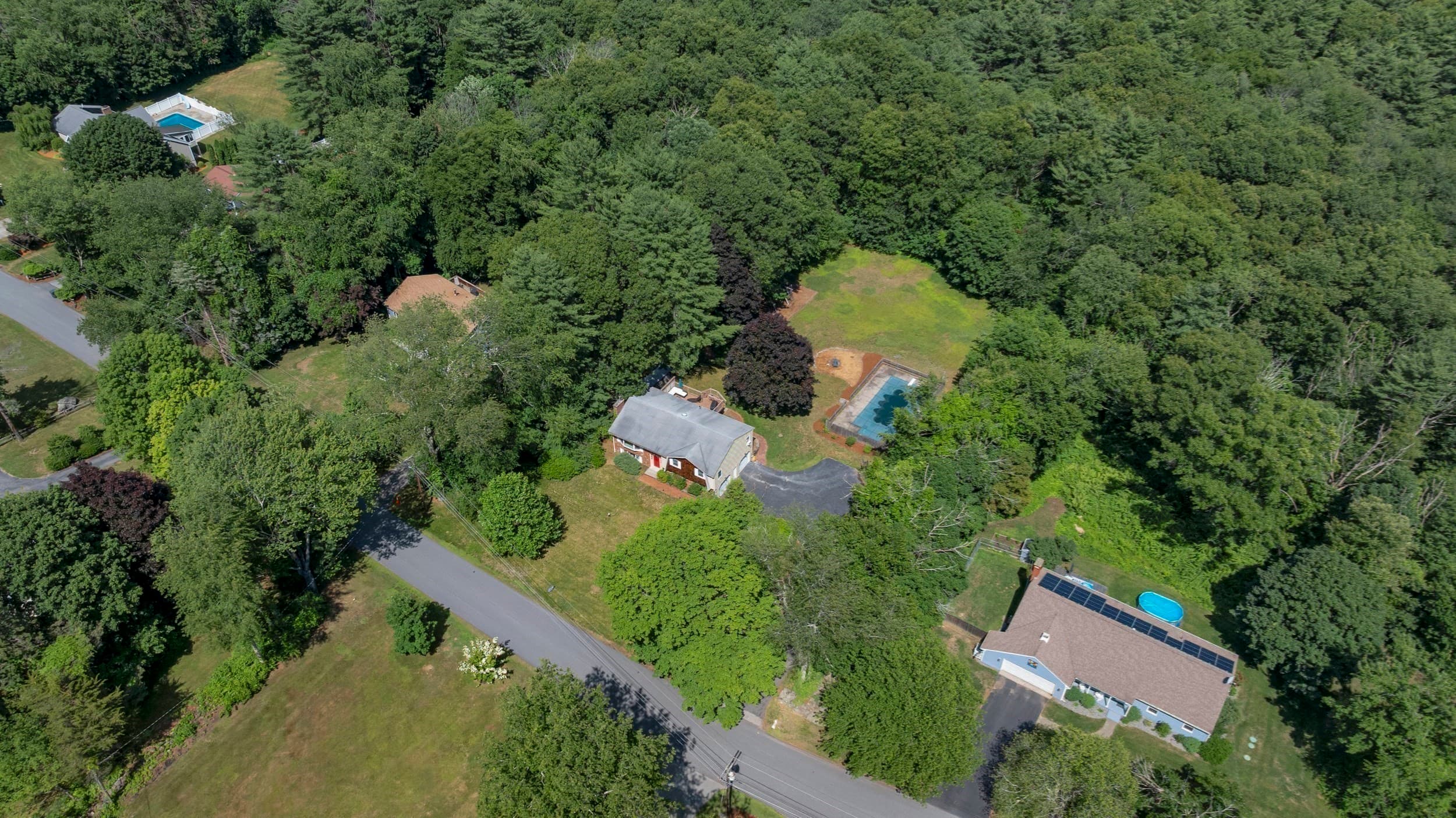 Single Family Residence at 27 Hillside Dr, Sturbridge MA 01566, photo 28 of 37