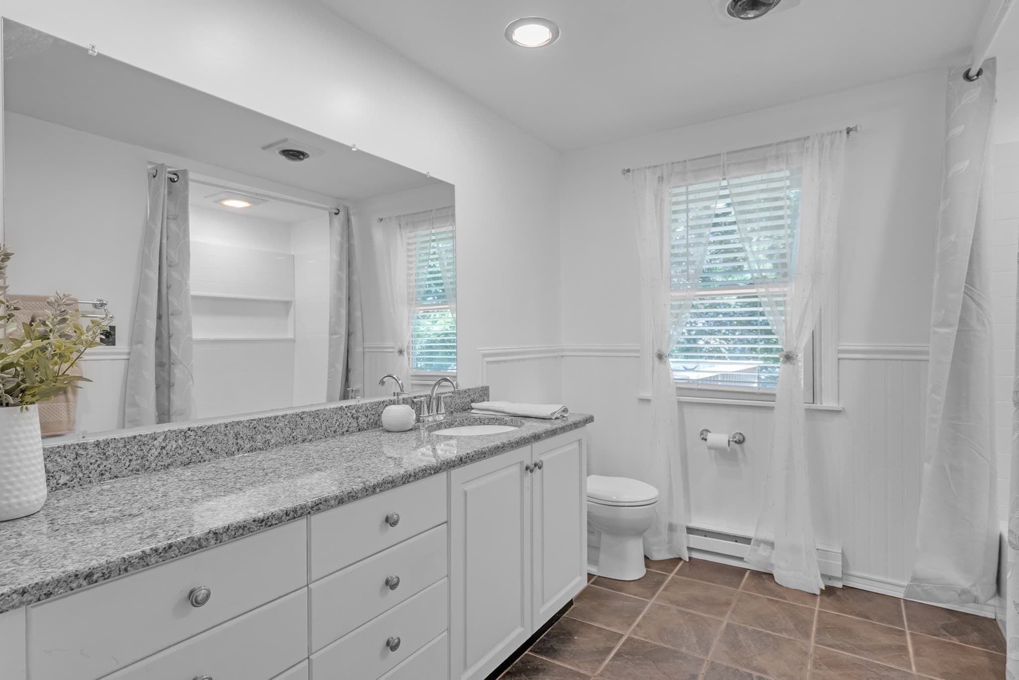 Single Family Residence at 27 Hillside Dr, Sturbridge MA 01566, photo 14 of 37