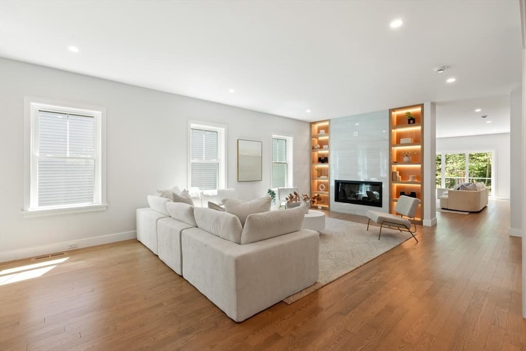 89 Spring St, Lexington MA 02421 photo 5