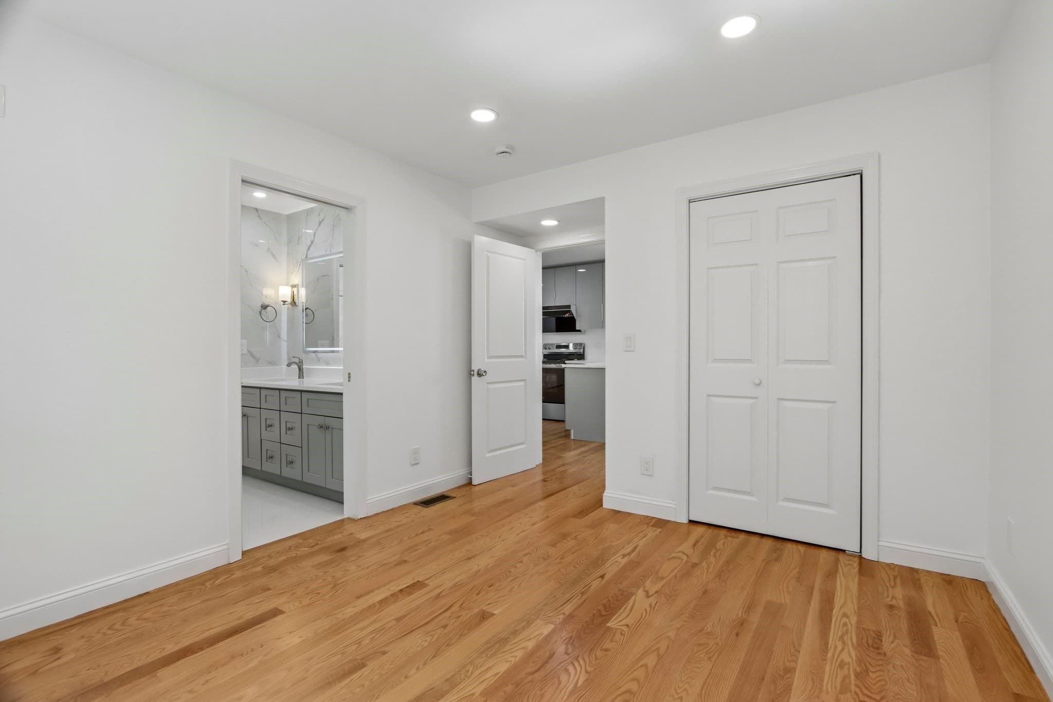 Condominium at 29 Coleman Rd # A, Arlington MA 02476, Arlington, photo 16 of 33