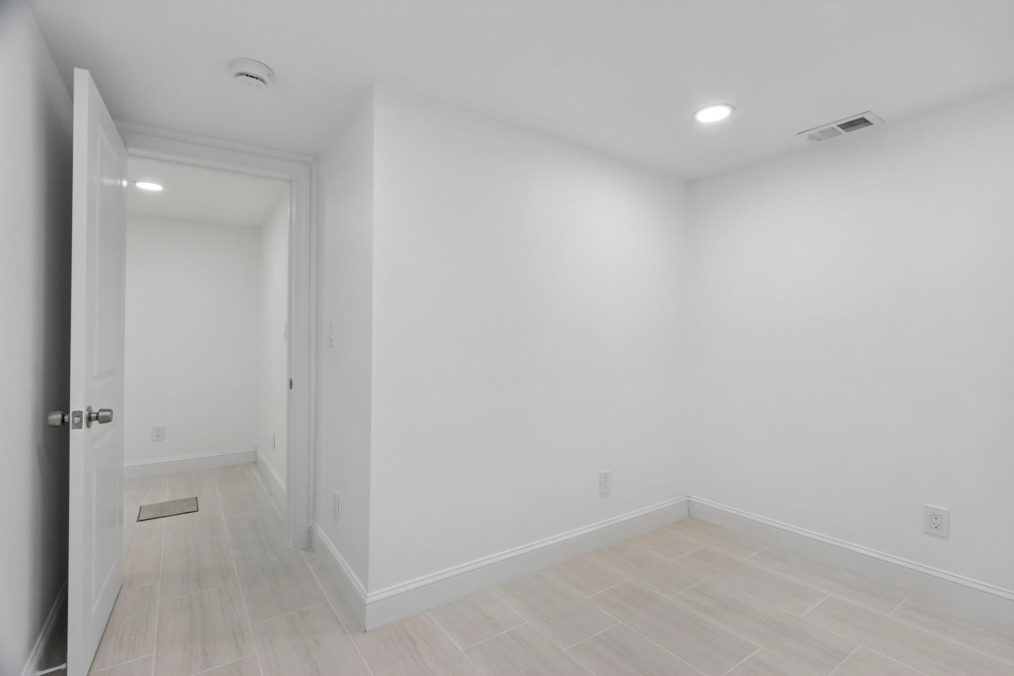 Condominium at 29 Coleman Rd # A, Arlington MA 02476, Arlington, photo 24 of 33