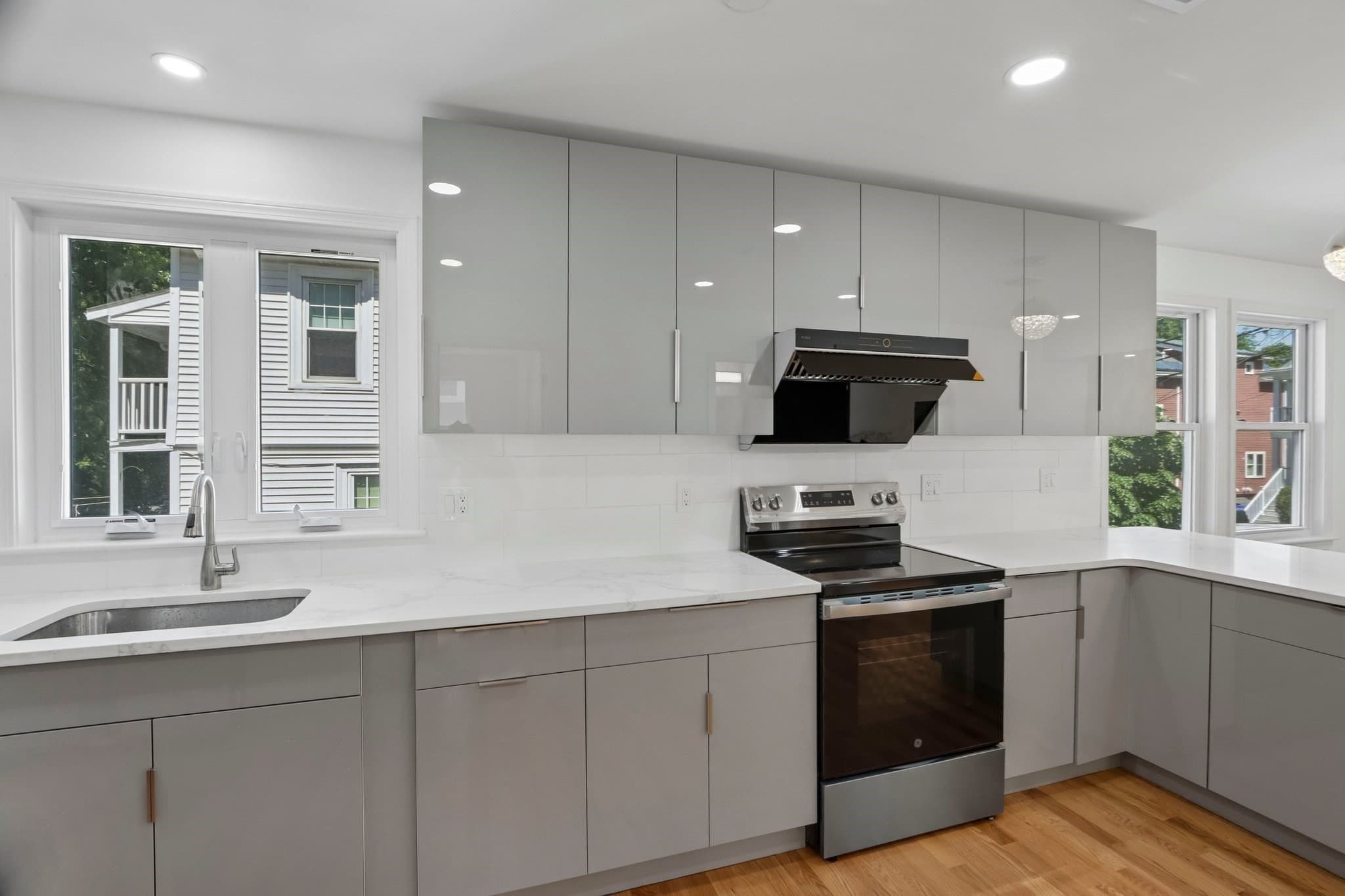 Condominium at 29 Coleman Rd # A, Arlington MA 02476, Arlington, photo 8 of 33