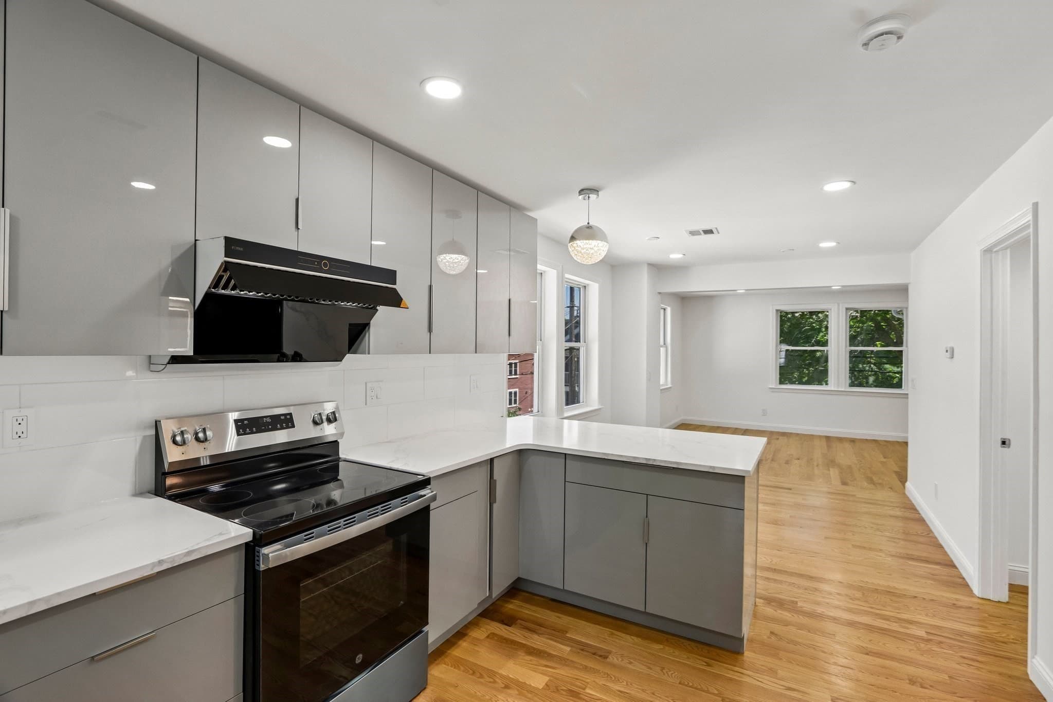 Condominium at 31 Coleman Rd # B, Arlington MA 02476, Arlington, photo 7 of 38