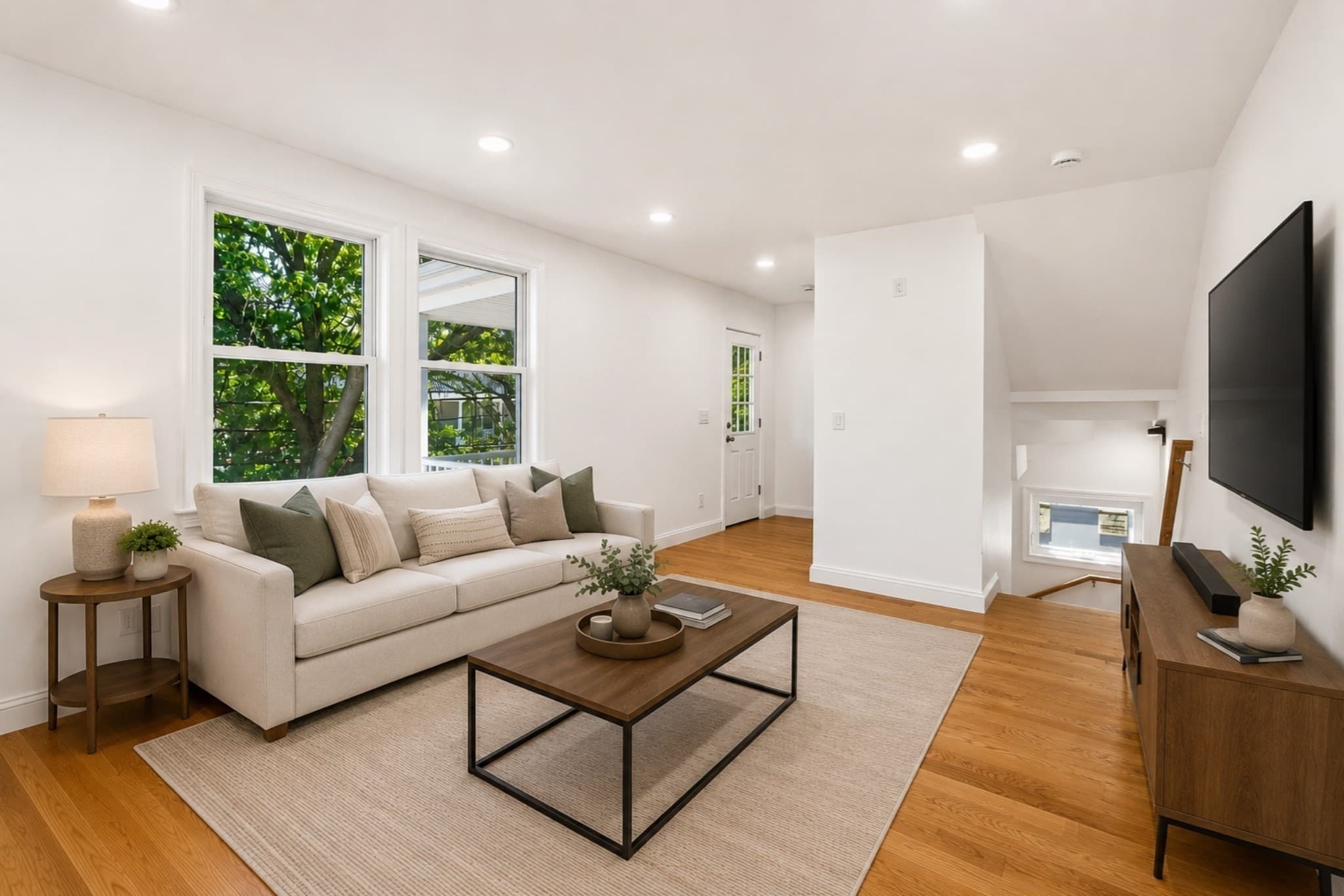 Condominium at 31 Coleman Rd # B, Arlington MA 02476, Arlington, photo 4 of 38