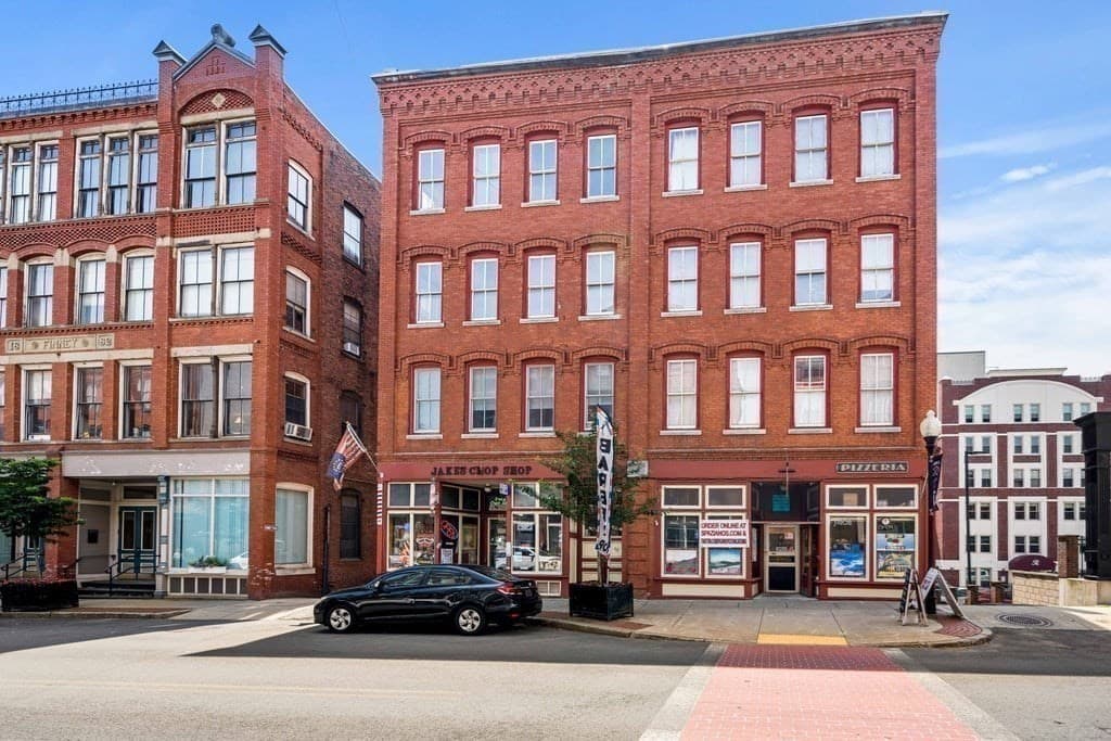 Condominium at 62 Washington St # 9, Haverhill MA 01832, Haverhill, photo 28 of 37