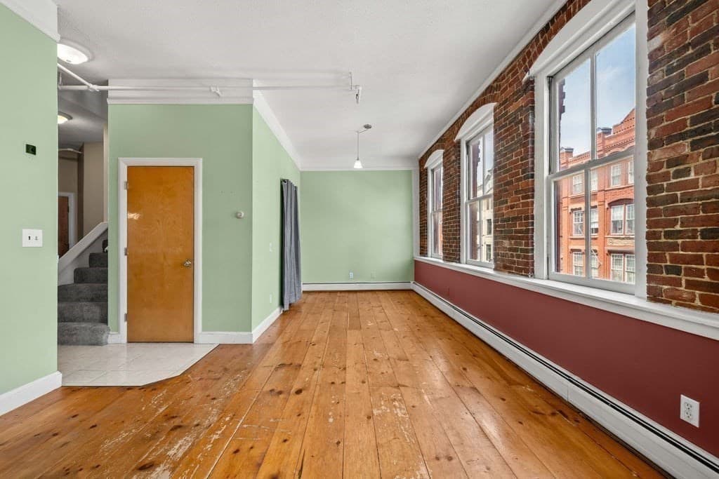 Condominium at 62 Washington St # 9, Haverhill MA 01832, Haverhill, photo 9 of 37