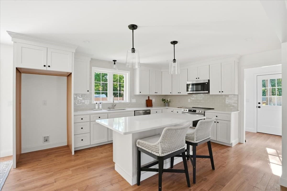 Single Family Residence at 41 Avalon Dr, Falmouth MA 02536, photo 22 of 36