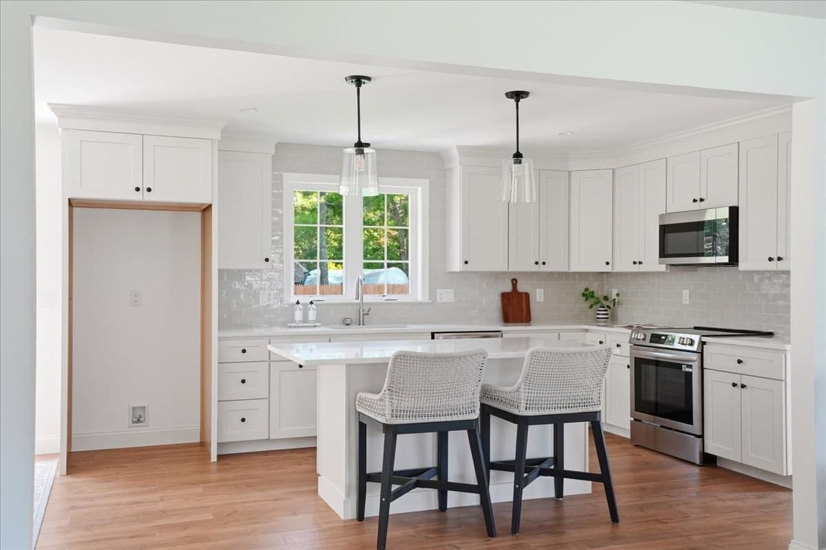 Single Family Residence at 41 Avalon Dr, Falmouth MA 02536, photo 25 of 36