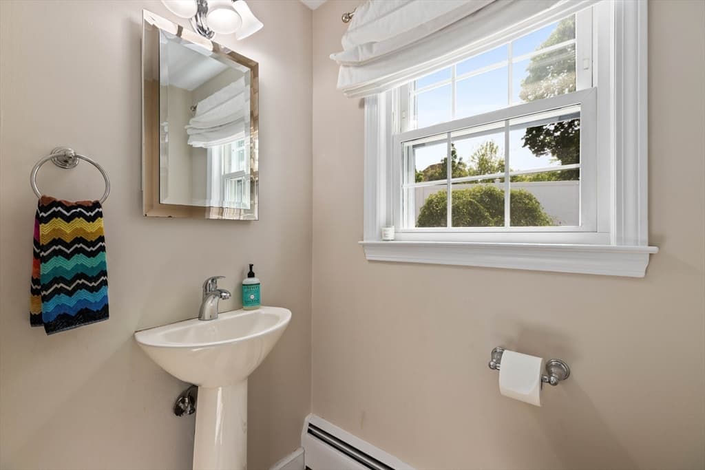 Single Family Residence at 17 Duggan Ln, Milton MA 02186, Milton, photo 13 of 34
