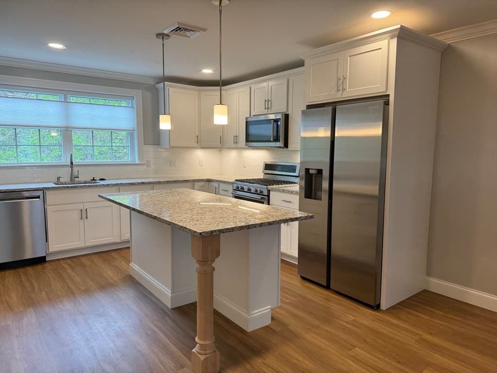 Condominium at 165 Cambridge Rd # 17, Woburn MA 01801, photo 2 of 25