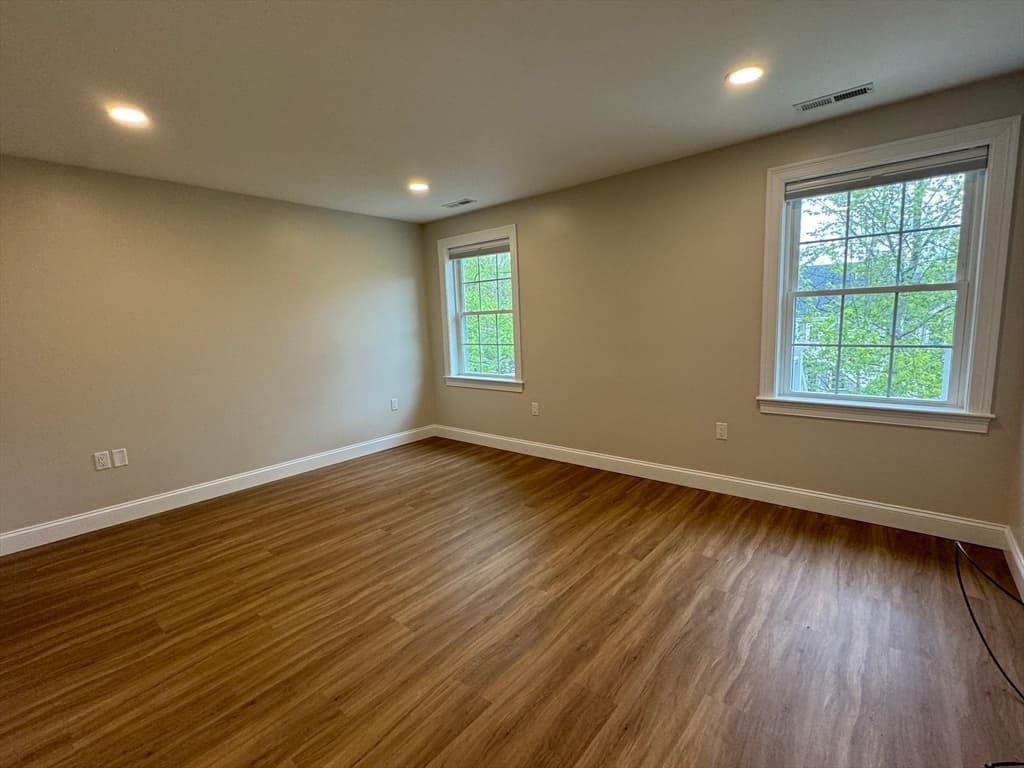 Condominium at 165 Cambridge Rd # 17, Woburn MA 01801, photo 18 of 25