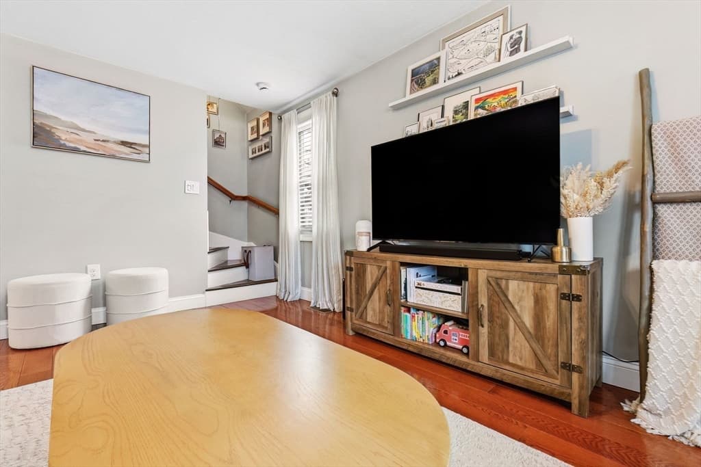 Single Family Residence at 169 Grove St, Melrose MA 02176, photo 12 of 41