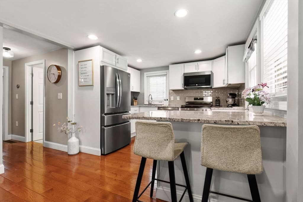 Single Family Residence at 169 Grove St, Melrose MA 02176, photo 5 of 41