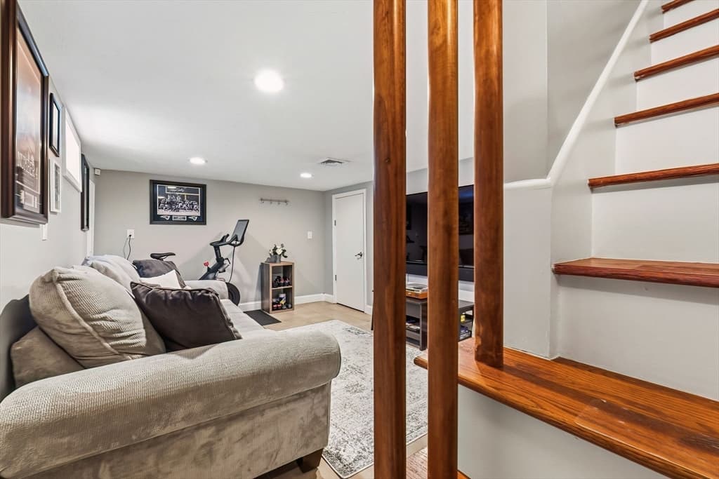 Single Family Residence at 169 Grove St, Melrose MA 02176, photo 24 of 41