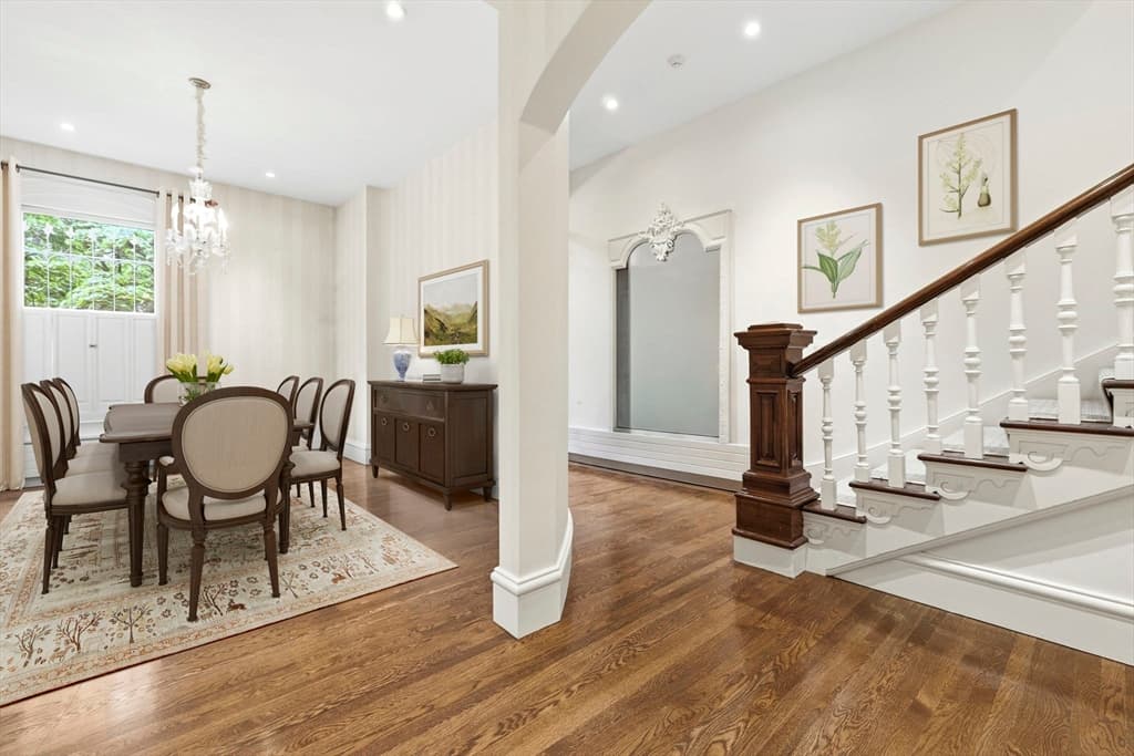 122 Marlborough Street, Boston MA 02116 photo 2
