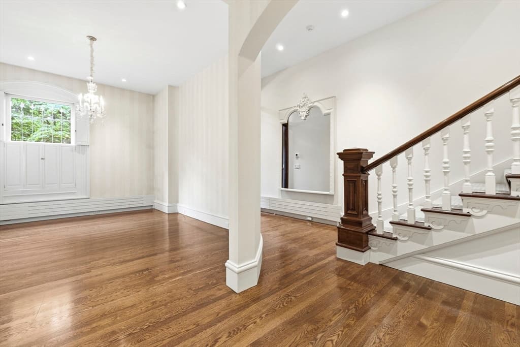 122 Marlborough Street, Boston MA 02116 photo 3