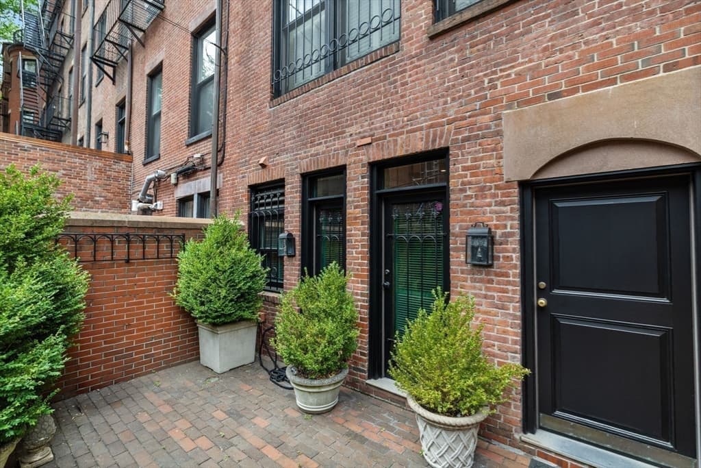 122 Marlborough Street, Boston MA 02116 photo 30