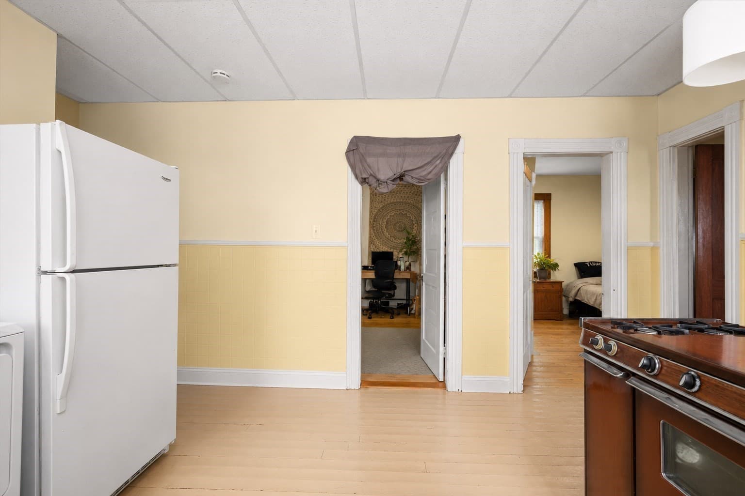 3 Family at 60 Esther St, Worcester MA 01607, photo 12 of 35