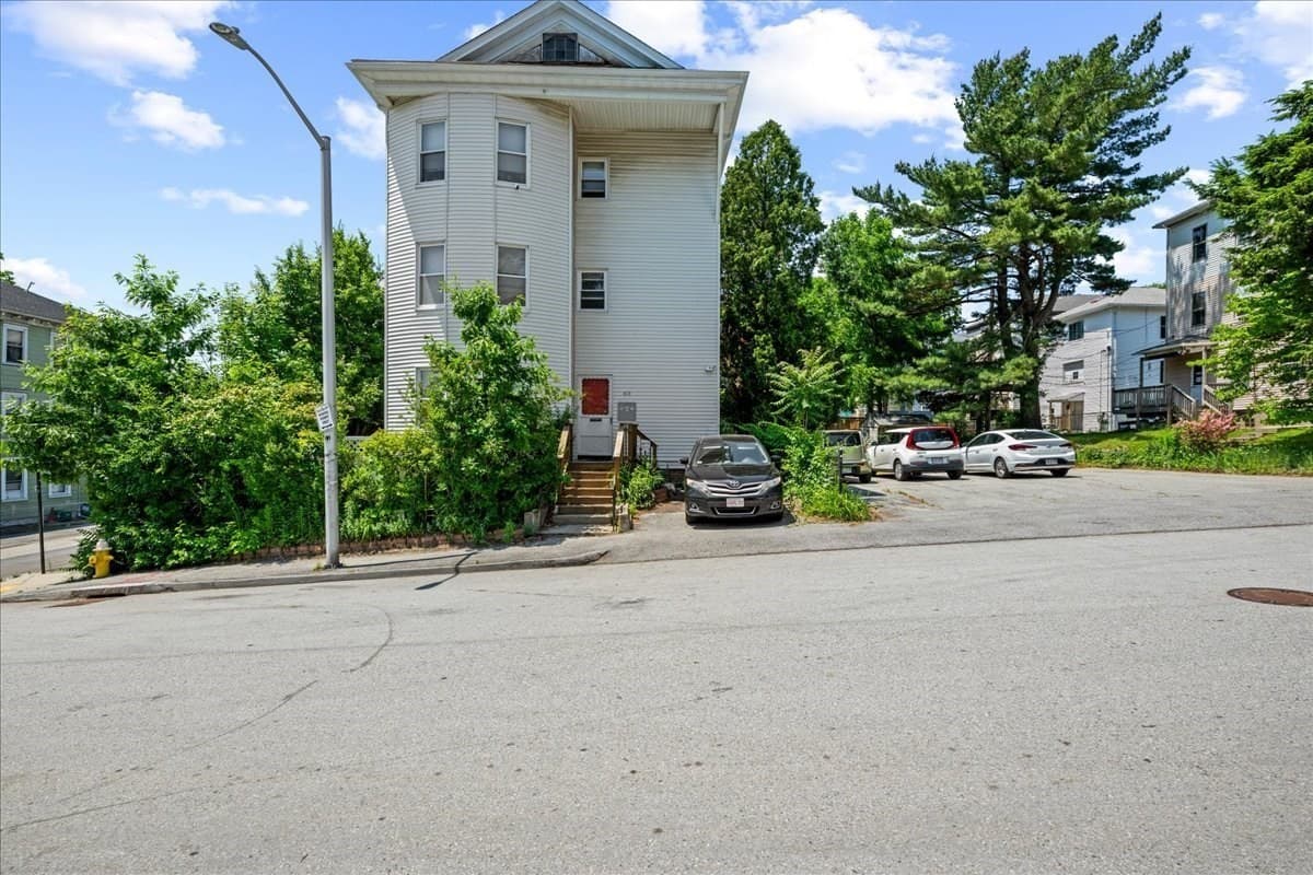 3 Family at 60 Esther St, Worcester MA 01607, photo 32 of 35