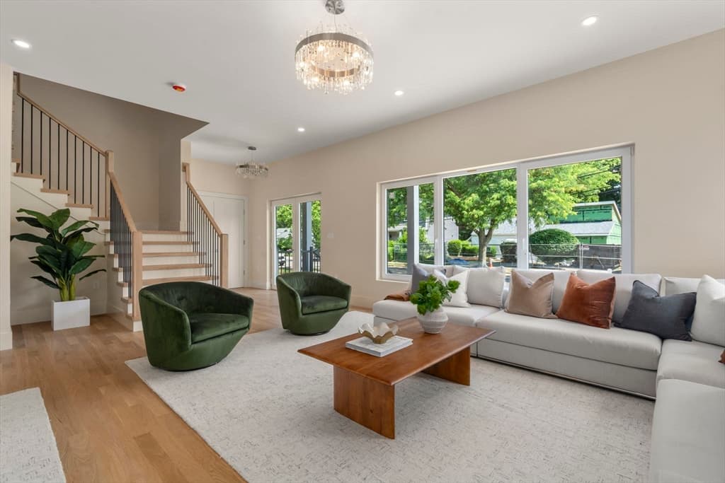 58 Bontempo Rd, Newton MA 02459 photo 3