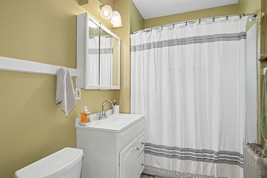 167 Seventh St, Leominster MA 01453 photo 32