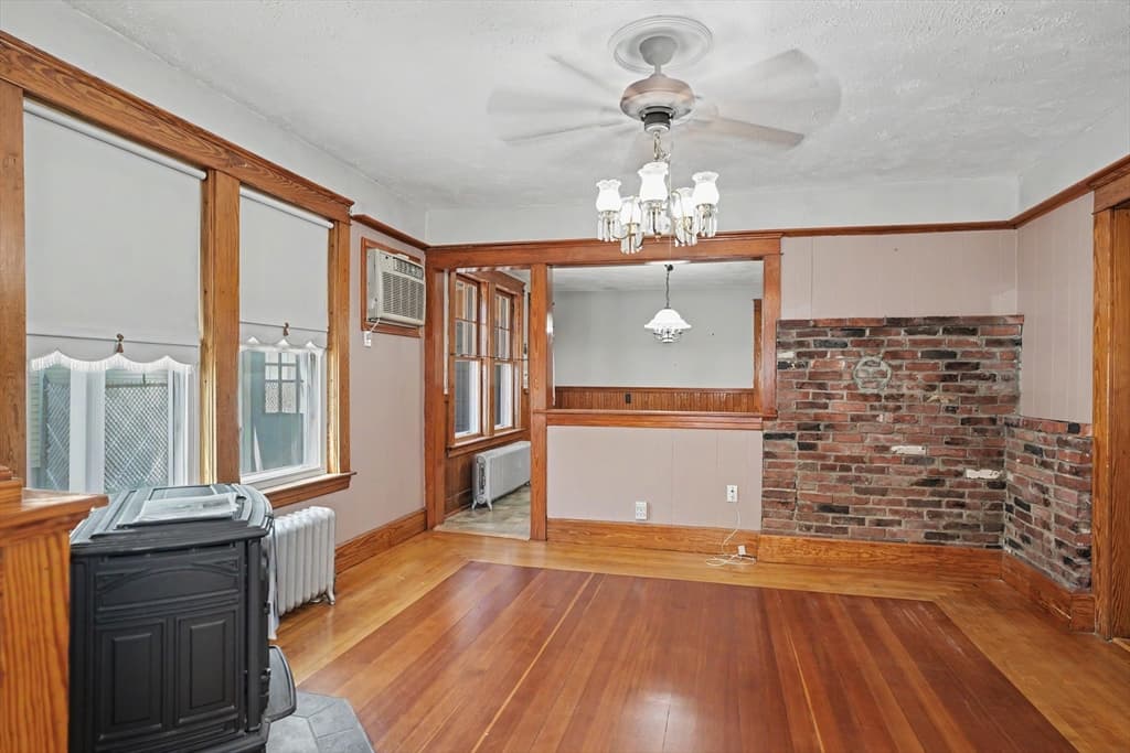 167 Seventh St, Leominster MA 01453 photo 10
