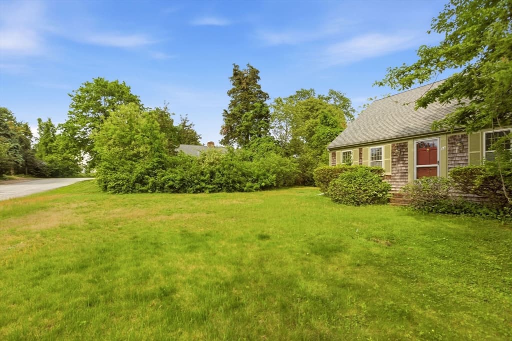 93 Robbins Circle, Dennis MA 02638 photo 6