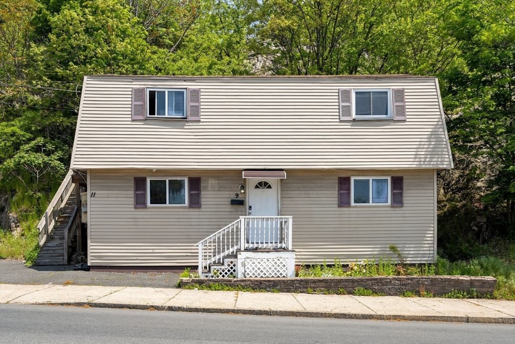 9-11 Dungeon Ave, Lynn MA 01905 photo 21