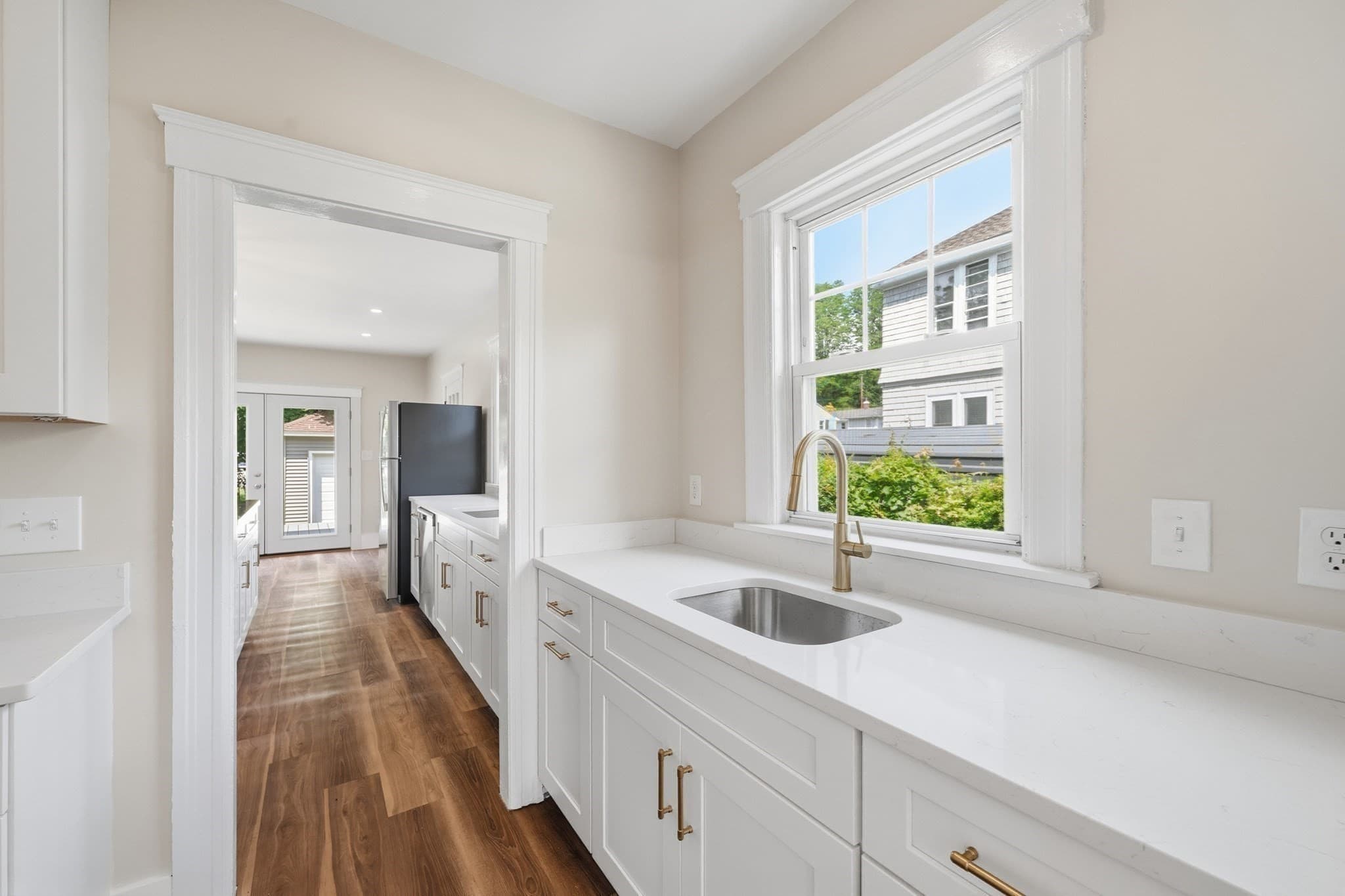 Single Family Residence at 87 Malden St, Worcester MA 01606, photo 6 of 41