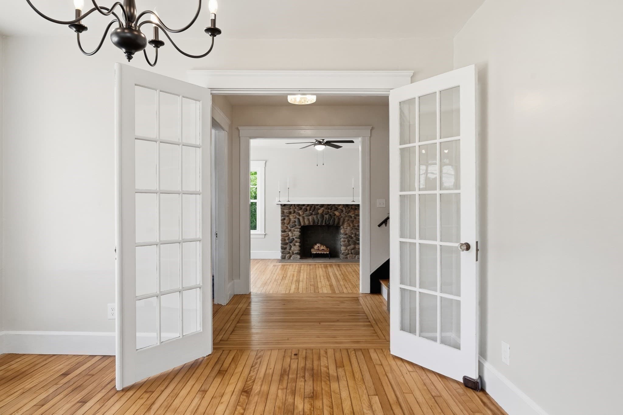 Single Family Residence at 87 Malden St, Worcester MA 01606, photo 13 of 41