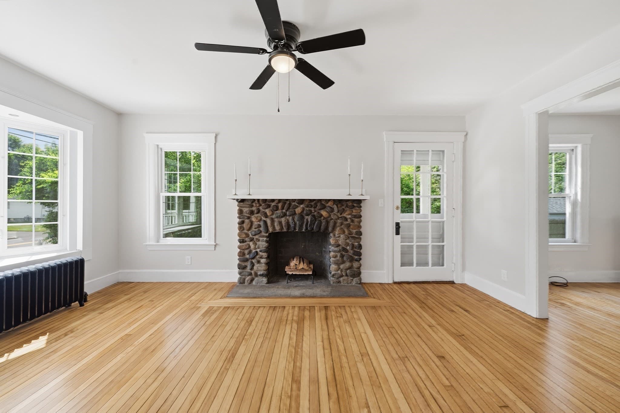Single Family Residence at 87 Malden St, Worcester MA 01606, photo 17 of 41