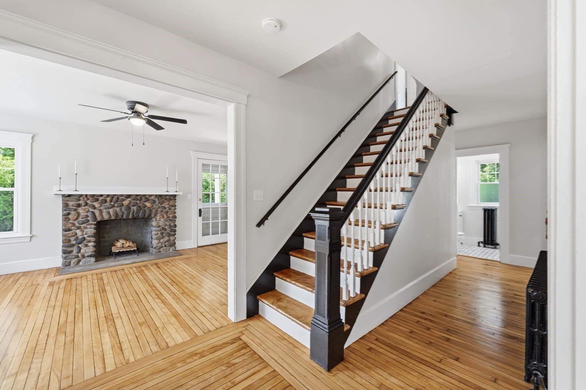 Single Family Residence at 87 Malden St, Worcester MA 01606, photo 14 of 41