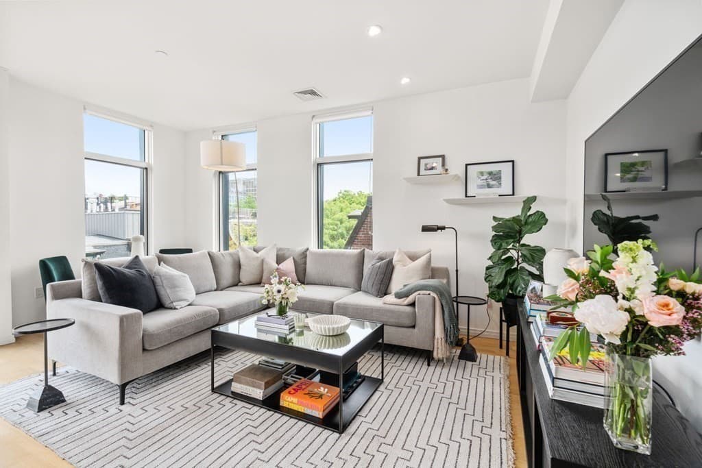 Condominium at 7 East Springfield # 5B, Boston MA 02118, photo 5 of 19