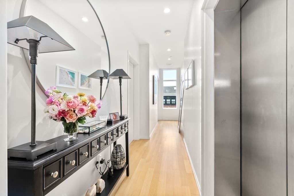Condominium at 7 East Springfield # 5B, Boston MA 02118, photo 11 of 19