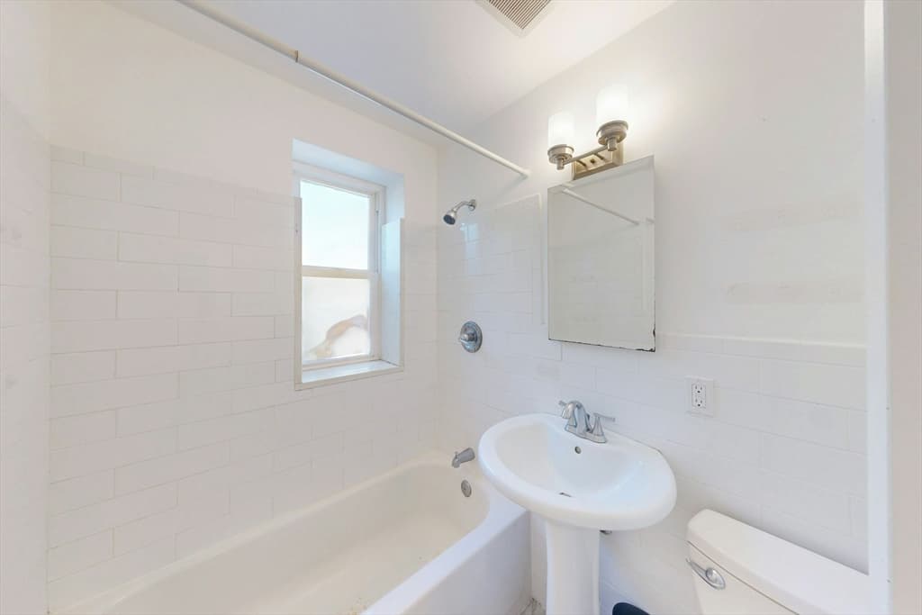 104 Trowbridge St # 4, Cambridge MA 02138 photo 16