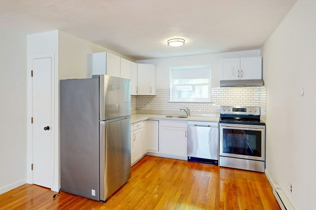 104 Trowbridge St # 4, Cambridge MA 02138 photo 8