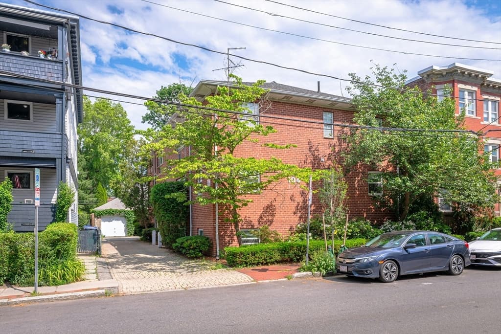 104 Trowbridge St # 4, Cambridge MA 02138 photo 21