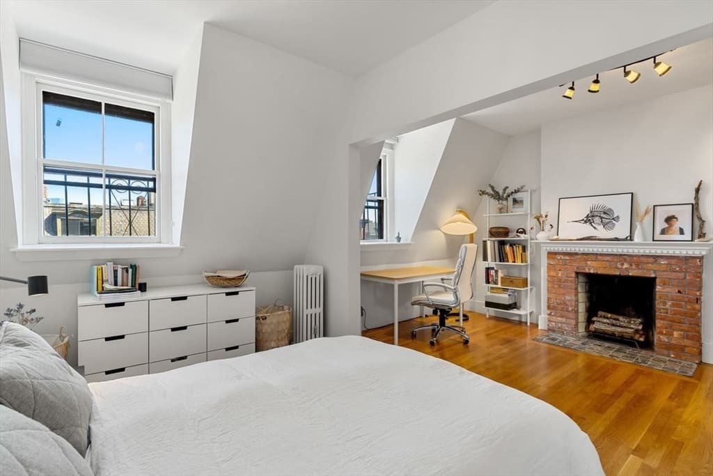 Condominium at 154 W Concord St # 4, Boston MA 02118, photo 13 of 27
