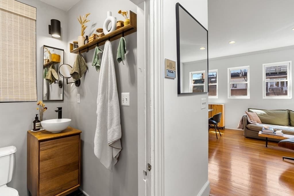 Condominium at 154 W Concord St # 4, Boston MA 02118, photo 17 of 27