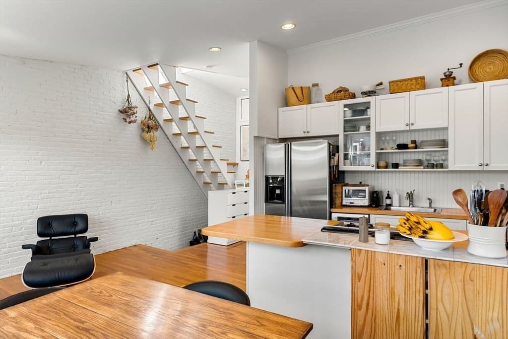 Condominium at 154 W Concord St # 4, Boston MA 02118, photo 5 of 27