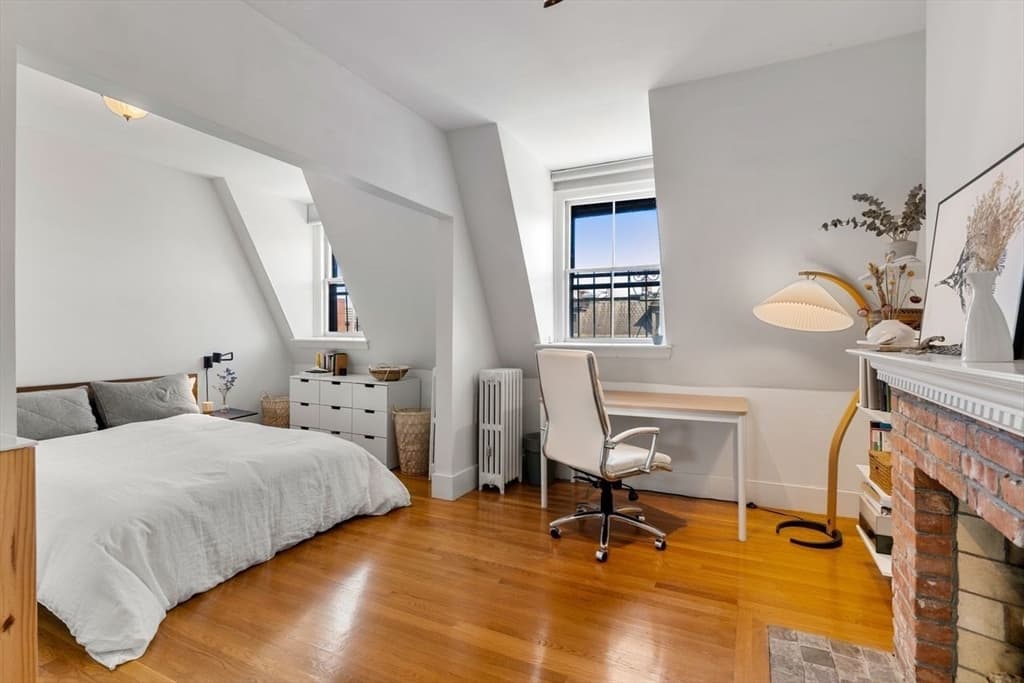 Condominium at 154 W Concord St # 4, Boston MA 02118, photo 11 of 27