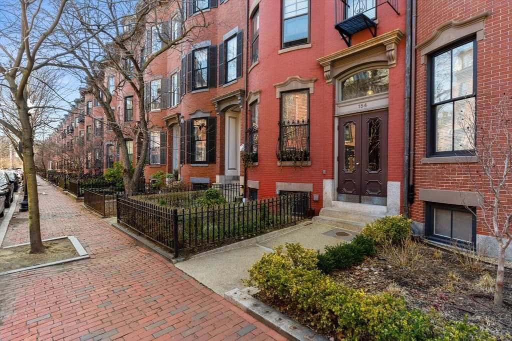 Condominium at 154 W Concord St # 4, Boston MA 02118, photo 25 of 27