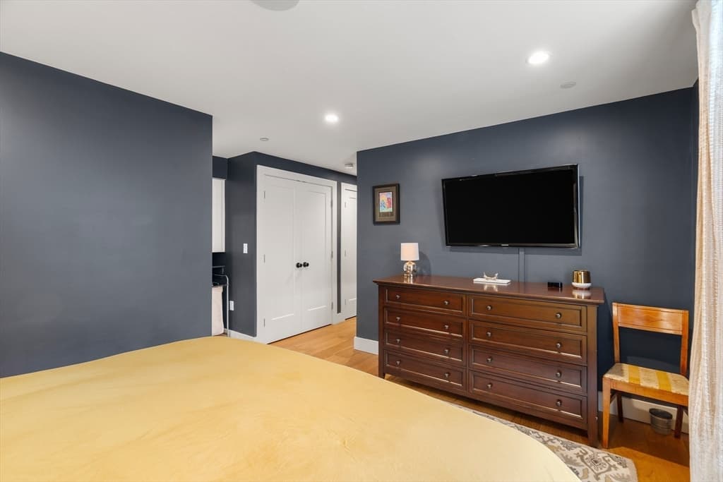 Condominium at 178 Thornton St # 1, Boston MA 02119, photo 13 of 23