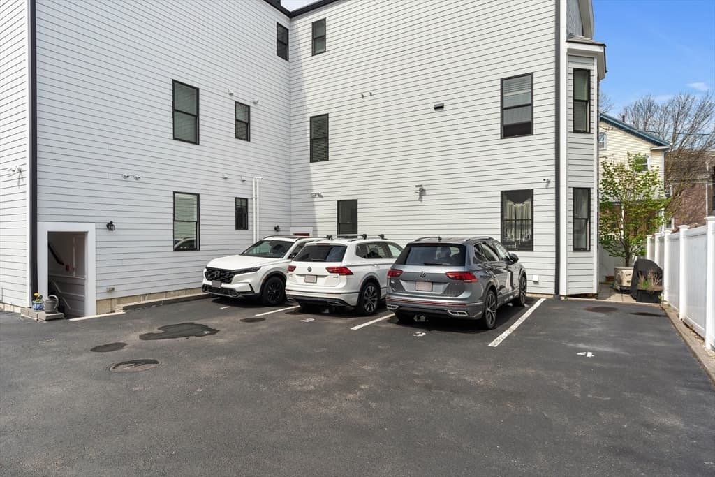 Condominium at 178 Thornton St # 1, Boston MA 02119, photo 19 of 23
