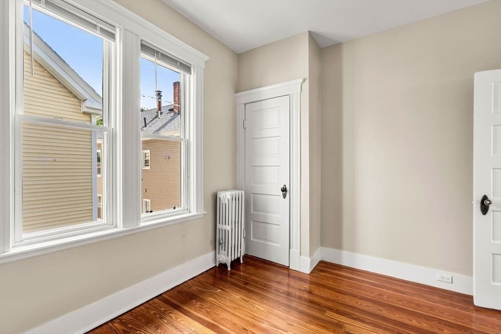 2 Family - 2 Units Up/Down at 18 Cliff Street, Salem MA 01970, Salem, photo 13 of 28