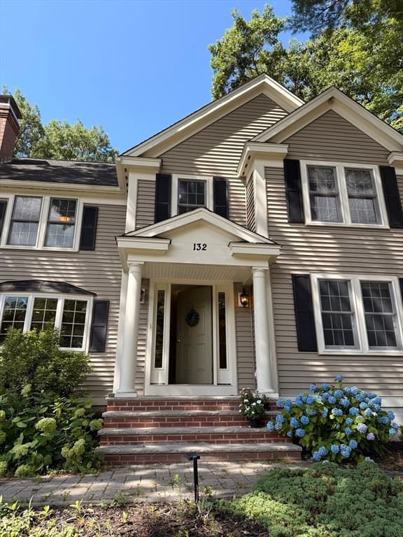 132 Central St, North Reading MA 01864