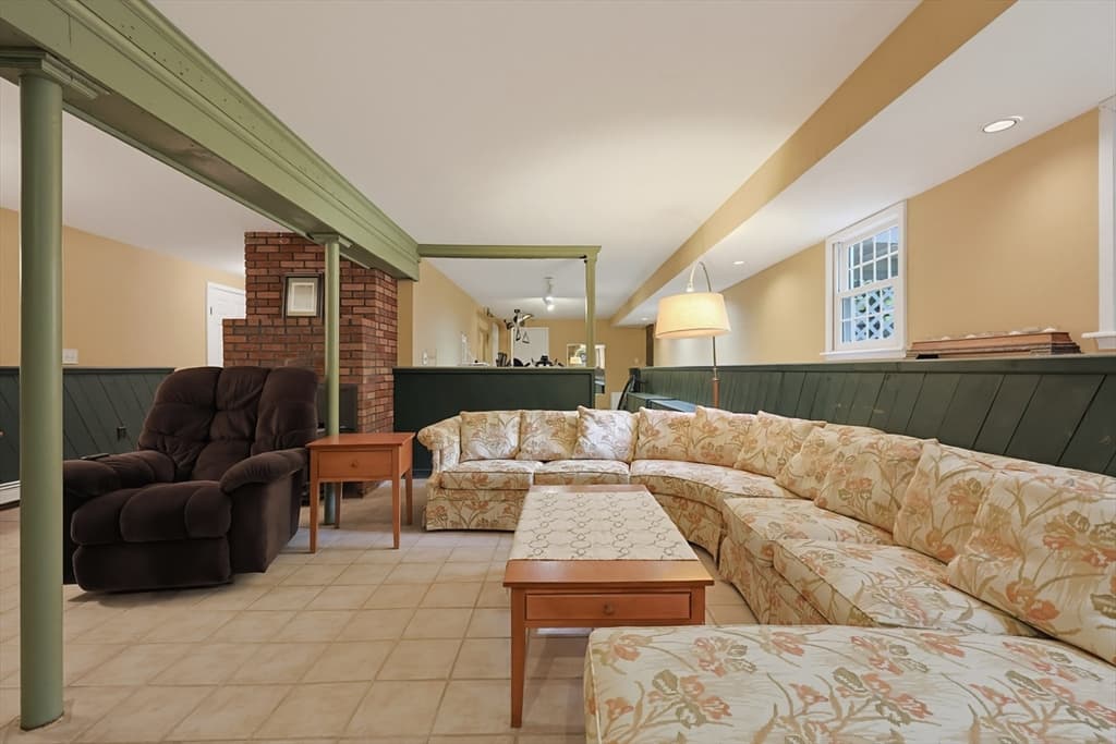 110 Chipper Hill Road, Northbridge MA 01534 photo 17